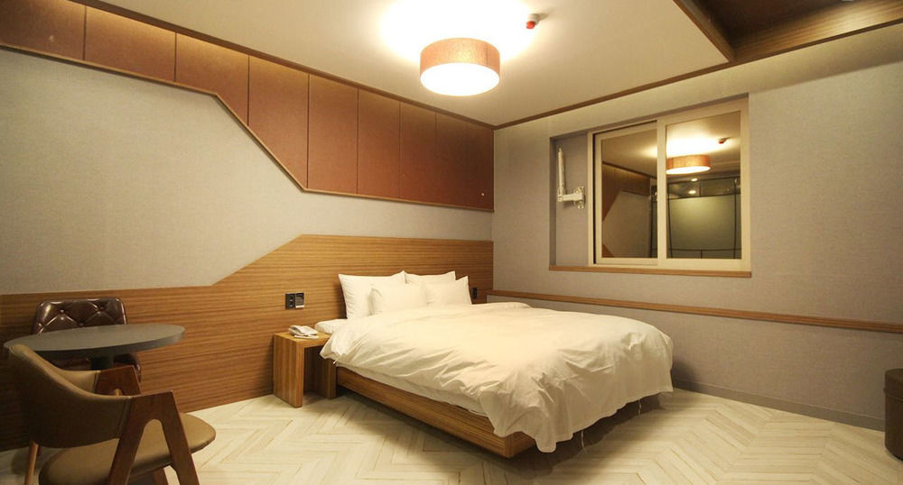 Jinju Kai Hotel Εξωτερικό φωτογραφία